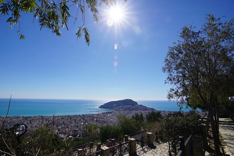 Fra terrassene utsikt Alanya by Tyrkia