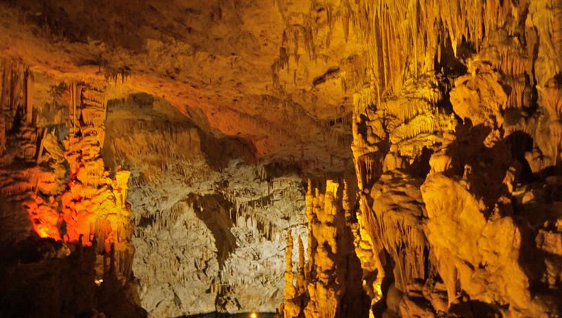 Gilindire grotten Aydincik Aynaligöl Magaresi Tyrkia