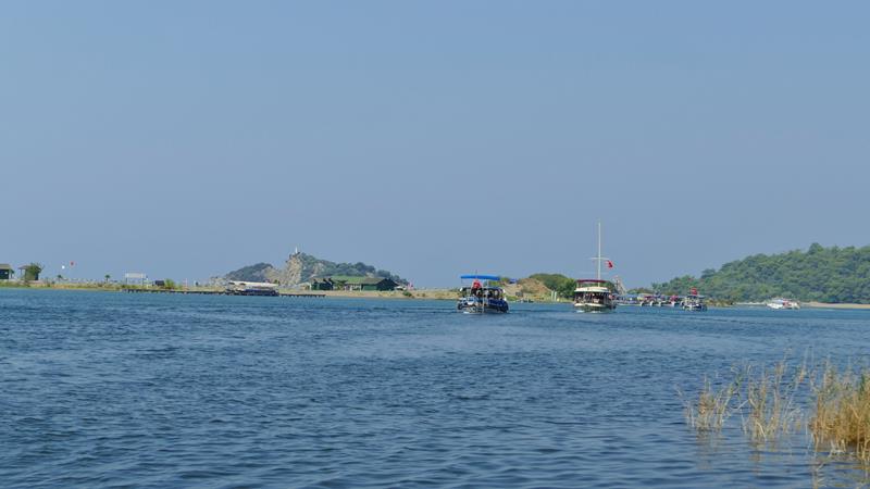 STRANDEN IZTUZU BEACH