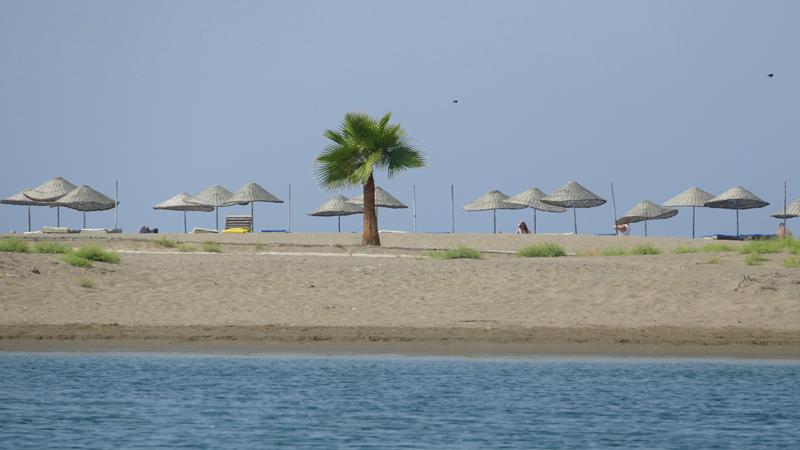 STRANDEN IZTUZU BEACH