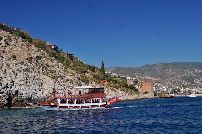 Båttur Alanya havn grotter Tyrkia
