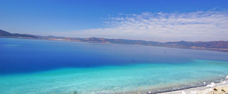 Selve Salda sjøen er en kratersjø med en dybde på 184 km- den dypeste i Tyrkia.
